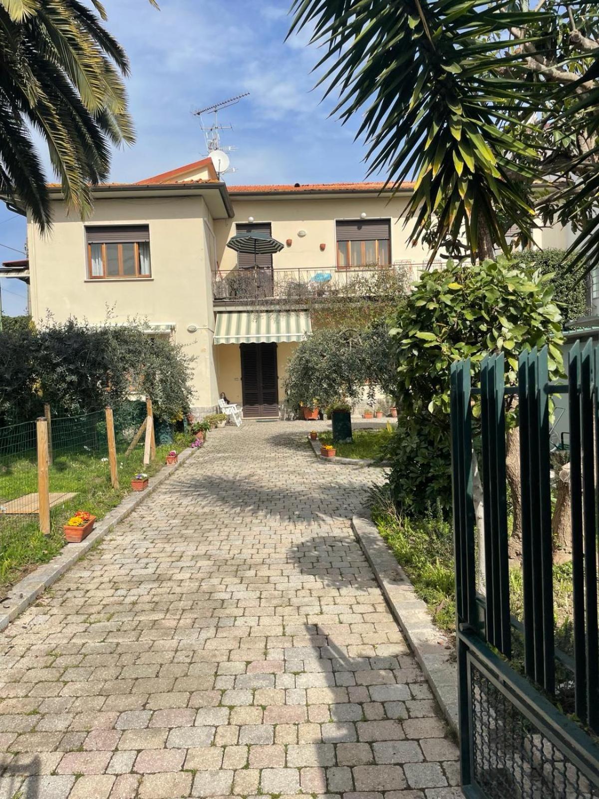 Ferienwohnung Casa La Palma Vecchiano Exterior foto